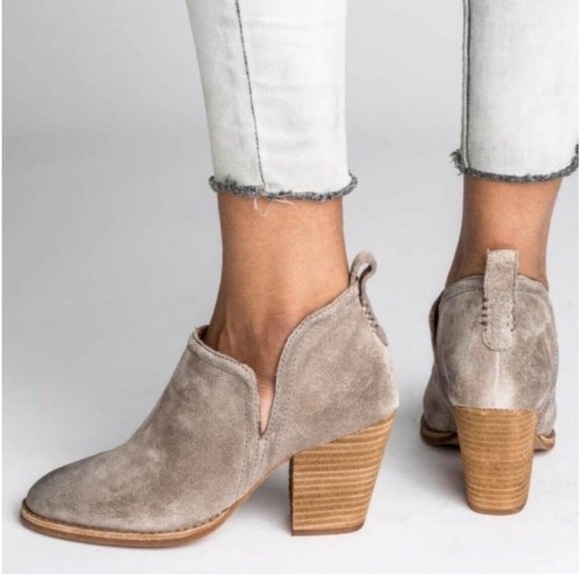 Jeffrey Campbell Rosalee Booties Block Heel Ankle Boots Gray Taupe Suede Size 7 - Picture 16 of 16